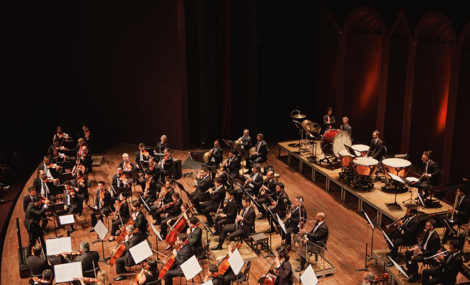 Emoção e despedida marcam concerto da Orquestra Sinfônica do Paraná que teve como tema a amizade