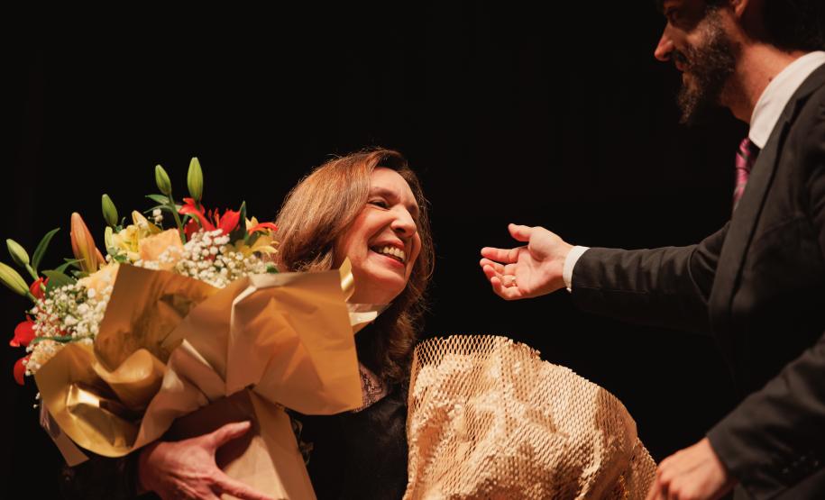 Emoção e despedida marcam concerto da Orquestra Sinfônica do Paraná que teve como tema a amizade