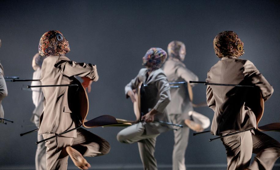 Stol na Dinamarca - Balé Teatro Guaíra