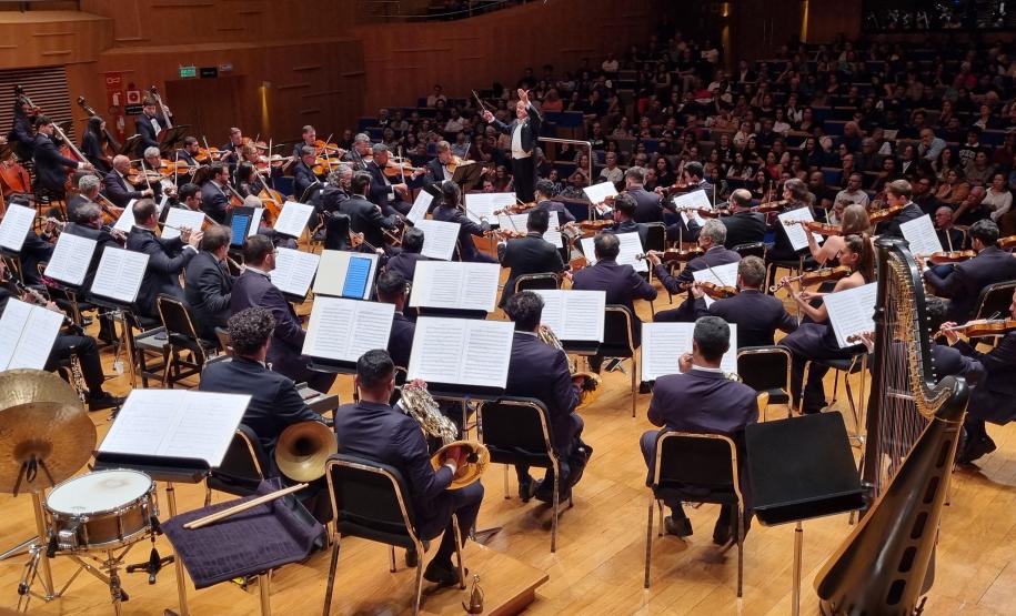 Orquestra Sinfônica do Paraná reúne mil pessoas em concerto inédito em Belo Horizonte
