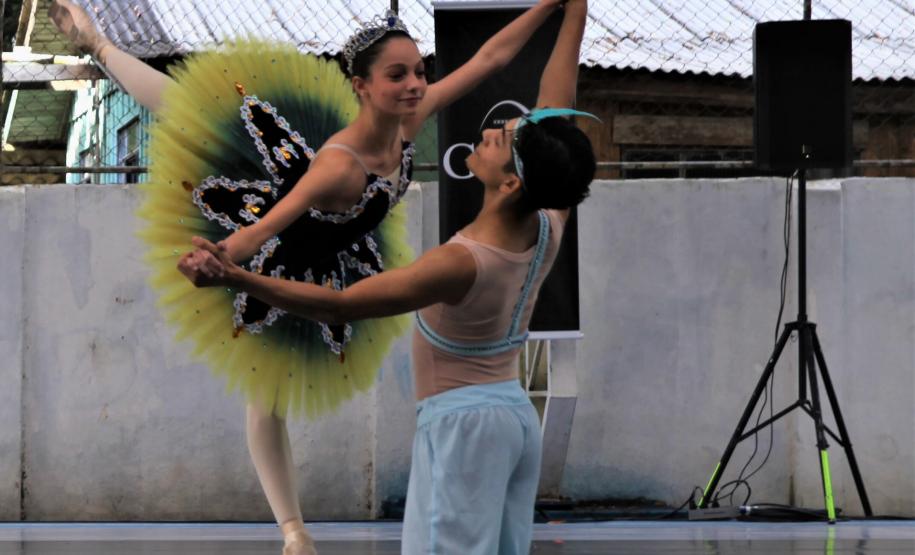 Mês das Crianças: Guaíra para Todos leva arte a mais de 7,5 mil crianças em 2025