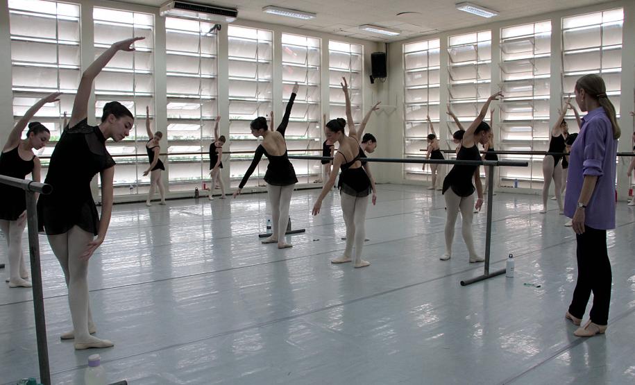 Élisabeth Platel, diretora da Escola da Ópera de Paris, ministra masterclasses na EDTG