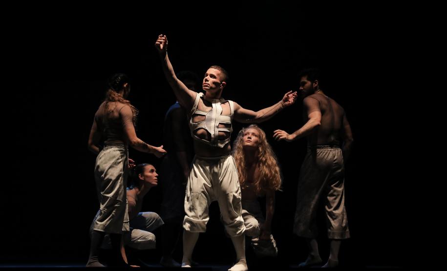 Ingressos a partir de R$10: espetáculos do Teatro Guaíra para ver até o fim do ano