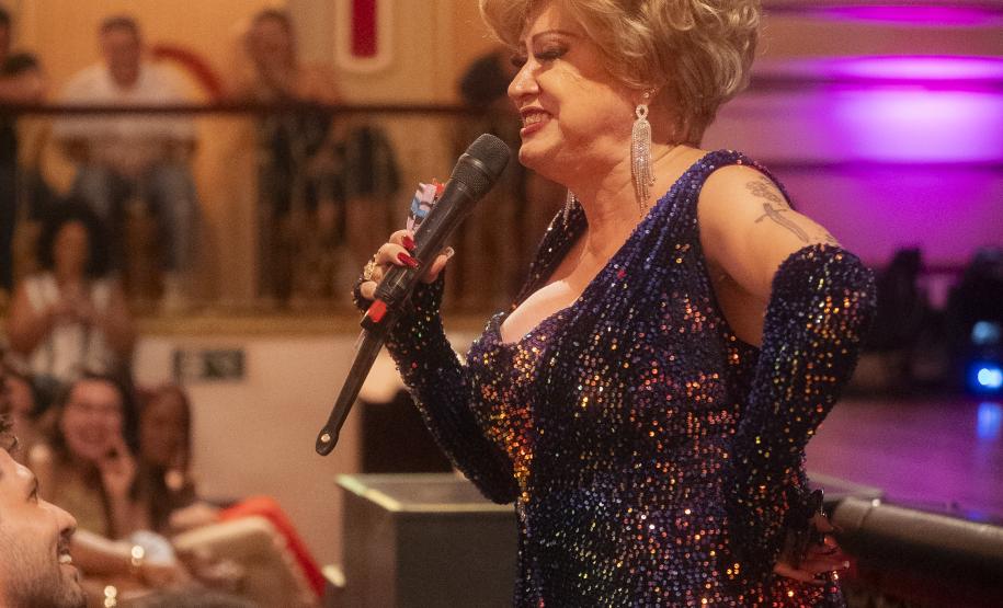 ‘Ser Mulher Não é Para Qualquer Um": Nany People celebra seus 60 anos em espetáculo no Guairinha