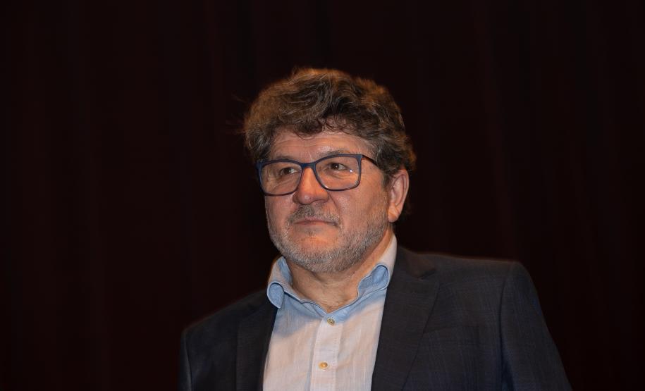 Entrega da reforma do telhado do Teatro Guaíra / parceria da AUDI - Apresentação de Ballet para 600 crianças de escolas públicas.