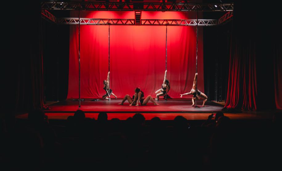 Guairinha recebe: "2° Espetáculo - Mostra de Alunos Gravitarte"