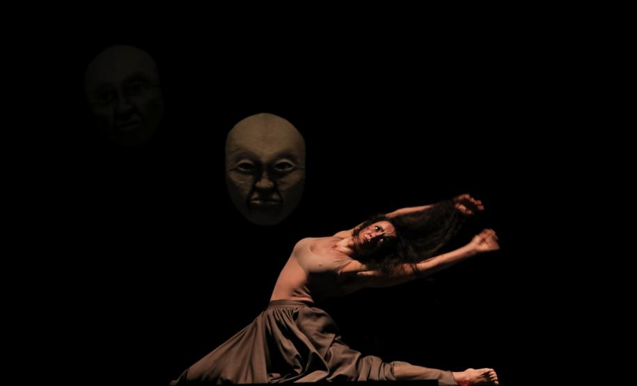 Balé Teatro Guaíra emociona plateia lotada na abertura do Festival de Dança de Londrina