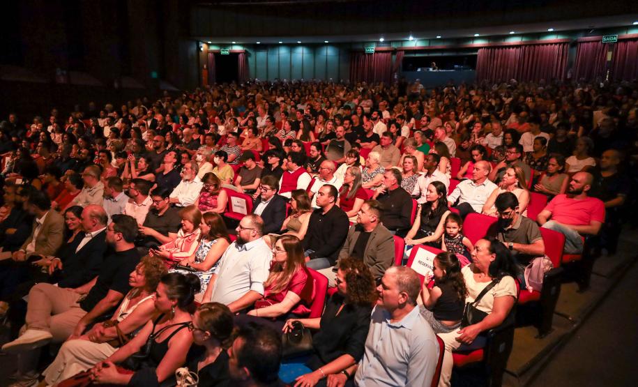 Orquestra Sinfônica do Paraná abre o Festival de Música de Maringá e encanta o público