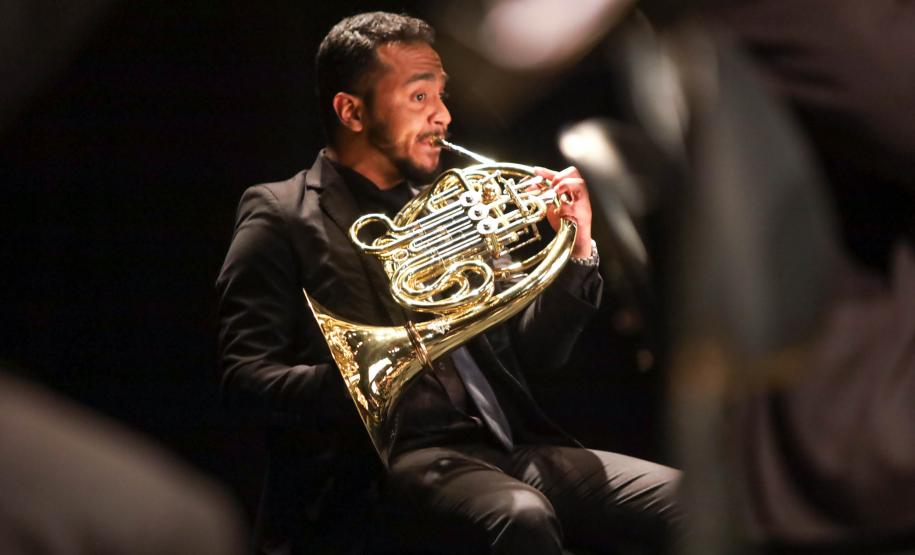 Orquestra Sinfônica do Paraná abre o Festival de Música de Maringá e encanta o público