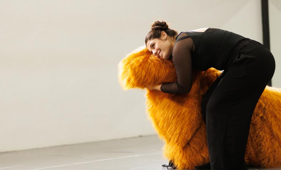 "Maria em Busca de Hovy": espetáculo para crianças celebra cultura paranaense no Teatro Guaíra