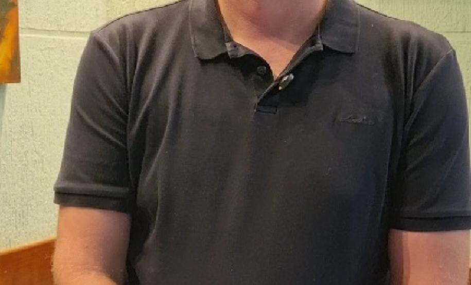 No Dia da Pessoa Idosa, G2 Cia. de Dança emociona público de 400 pessoas em Apucarana. Na imagem, o secretário de Cultura e Turismo de Apucarana, Rodrigo Lievori.