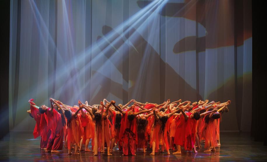 “ALGO/RITMO” tem nova temporada no Guairão; ingressos estão à venda