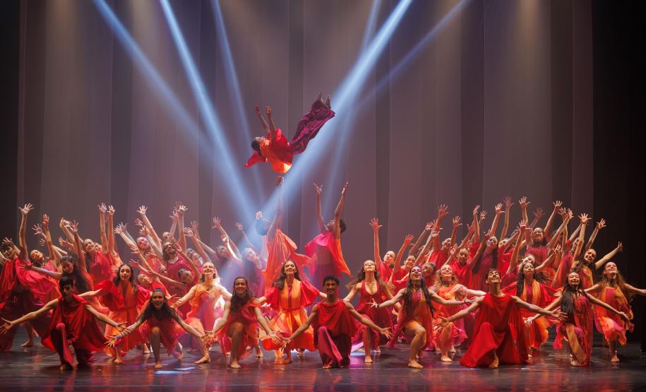 “ALGO/RITMO” tem nova temporada no Guairão; ingressos estão à venda