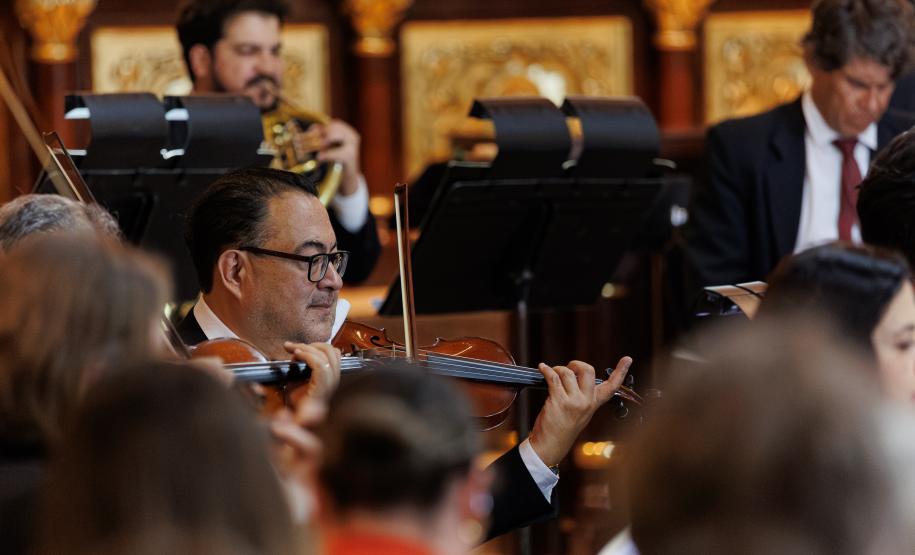 A útima apresentação da Orquestra Sinfônica do Paraná deste ano do projeto "Guaíra para Todos " na Igreja Matriz de Campo Largo.