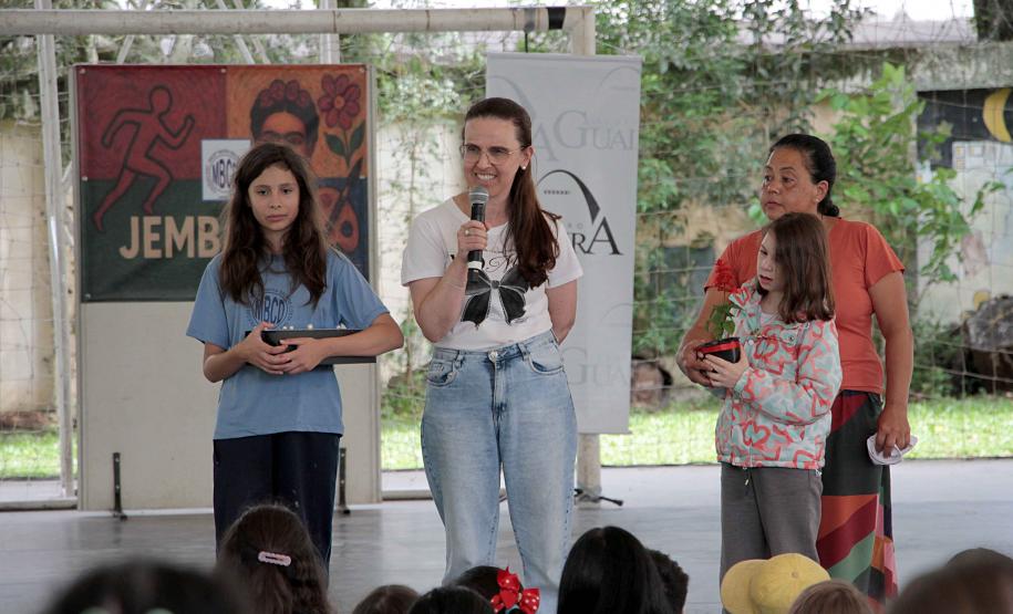 Escola de Dança Teatro Guaíra encerra o ano do projeto Pátios levando arte a mais de 5 mil pessoas