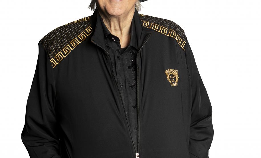 Sérgio Reis volta a Curitiba com um show especial comemorando 67 anos de carreira