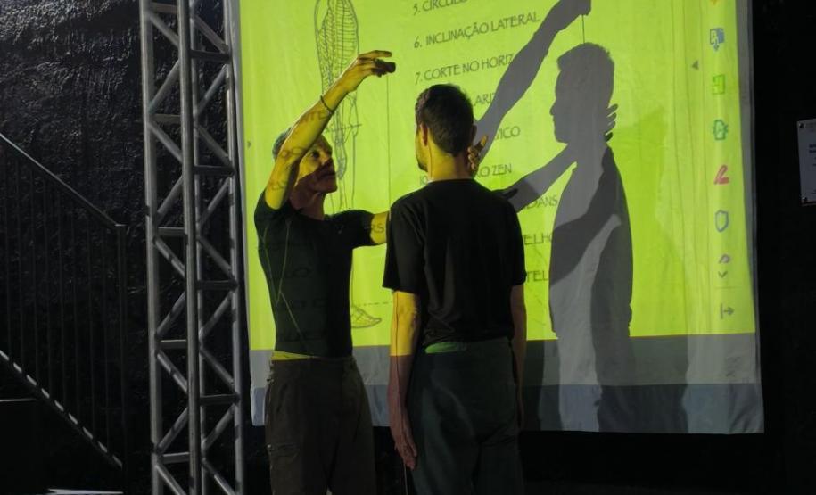 Curso gratuito do Teatro Guaíra forma 95 artistas em 2025