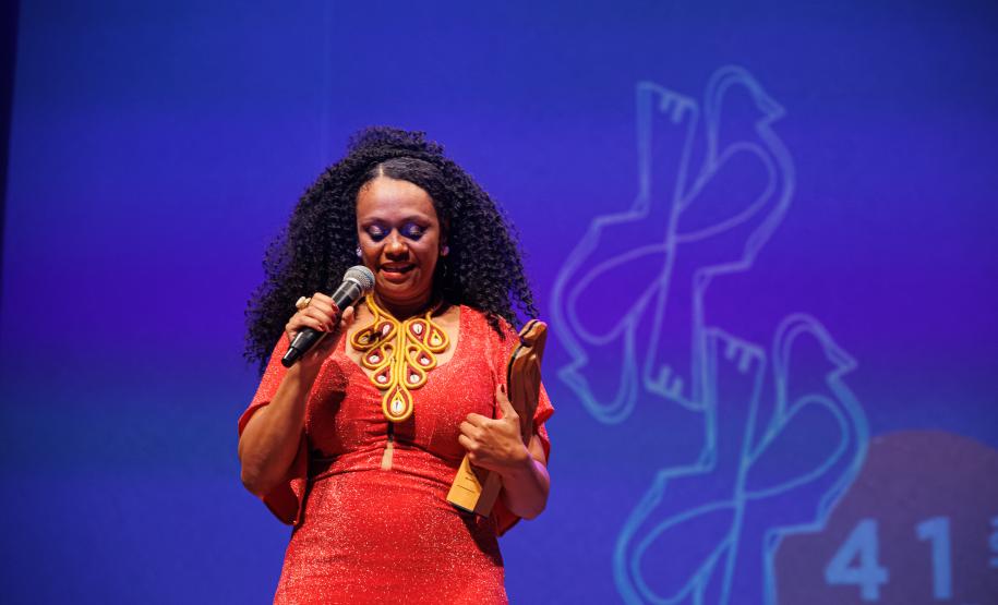 Entrega do Prêmio Gralha Azul aconteceu nesta segunda-feira (01)