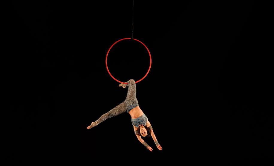 “O Quebra-Nozes”: montagem do Teatro Guaíra emociona plateia lotada na primeira noite de apresentação