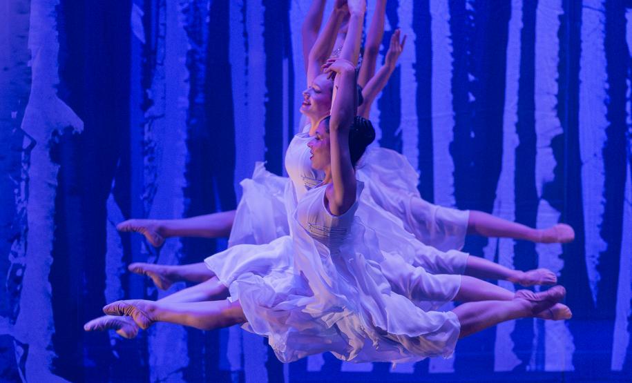 “O Quebra-Nozes”: montagem do Teatro Guaíra emociona plateia lotada na primeira noite de apresentação