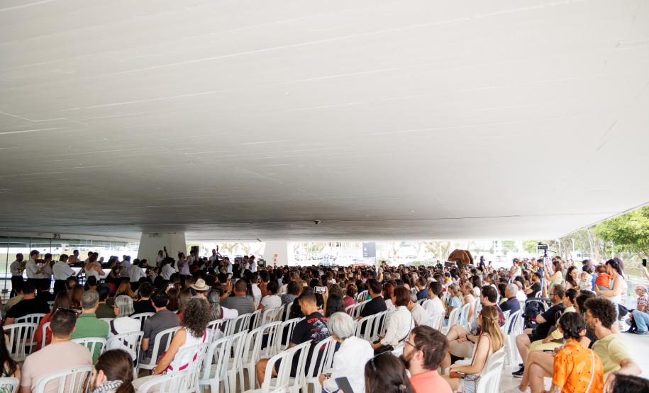 Orquestra Sinfônica do Paraná no Museu Oscar Niemeyer em dezembro de 2025