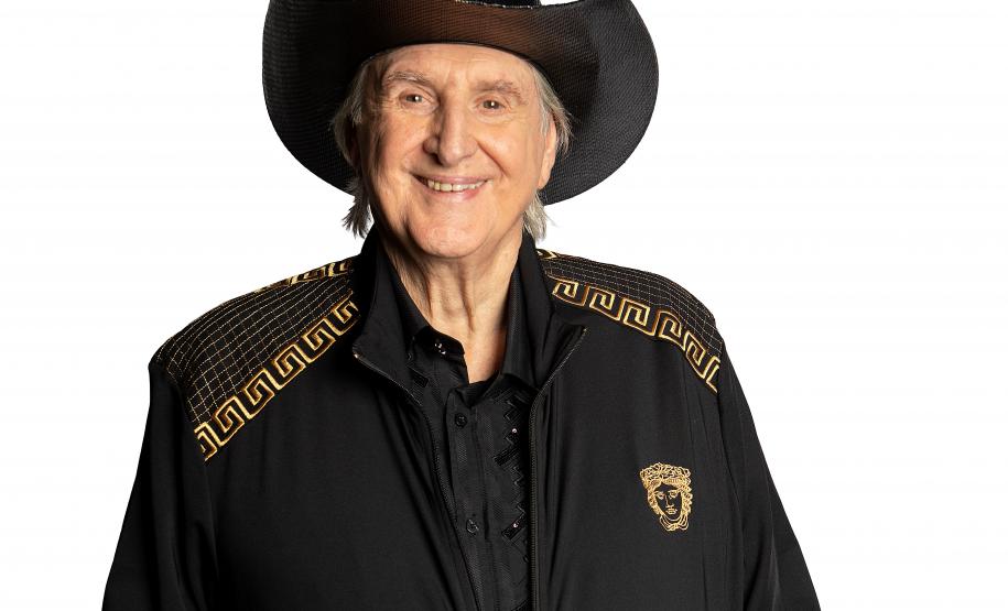 Sérgio Reis volta a Curitiba com um show especial comemorando 67 anos de carreira