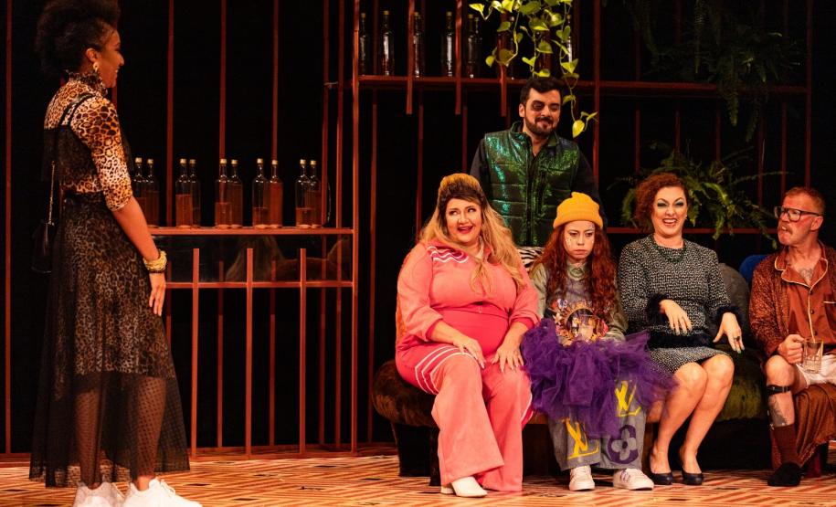 Sucesso de crítica e público a tragicomédia  "Humanismo Selvagem" chega ao Guairinha