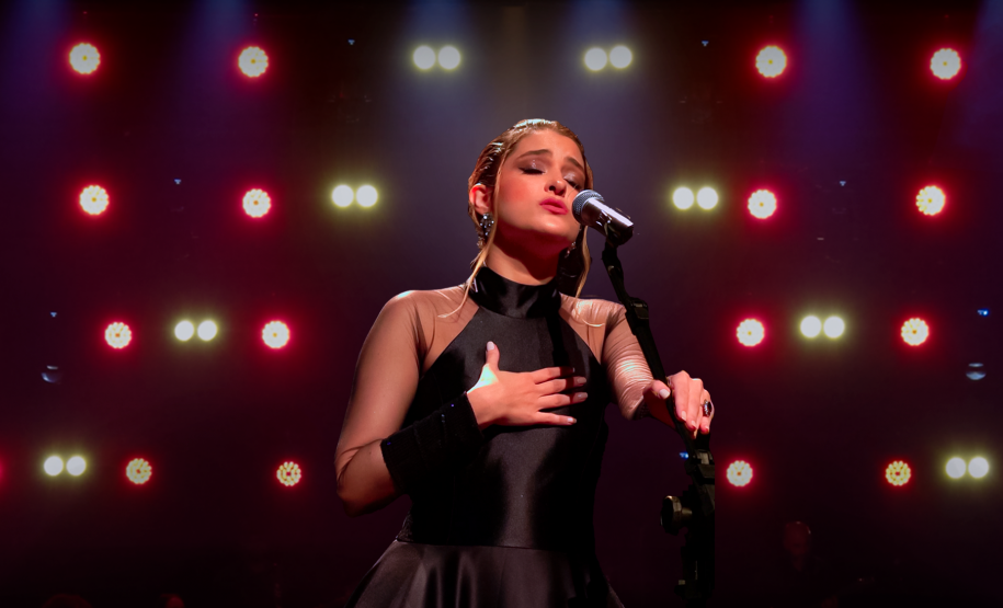 “Adele In Concert por Eduarda Xen” celebra a trajetória da artista britânica no Teatro Guaíra