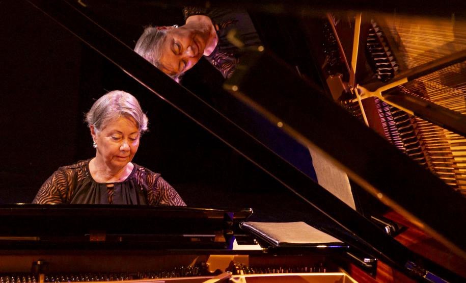 Novo piano Steinway & Sons marca aporte histórico em instrumentos musicais e inaugura temporada da Orquestra Sinfônica do Paraná