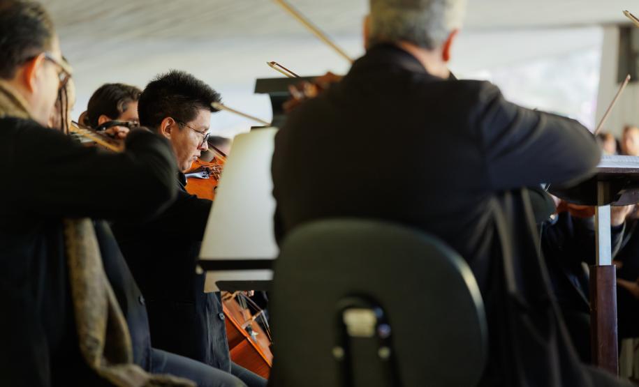 A série de concertos Mostly Mozart no Mon com a Orquestra Sinfônica do Paraná está de volta em 2026. A primeira apresentação será neste sábado(28) às 16h.