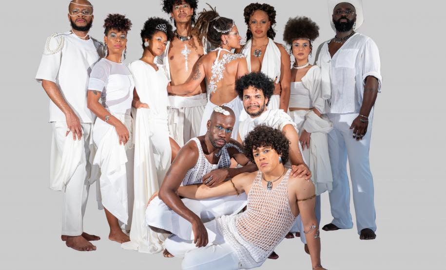 Circo, dança e música se encontram em {FÉ}STA, em cartaz no Guairinha