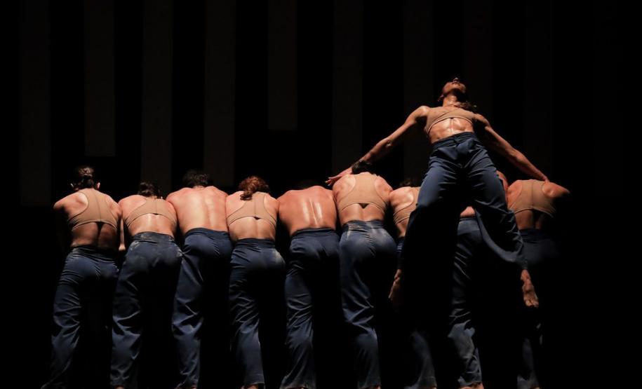 Orquestra Sinfônica do Paraná e Balé Teatro Guaíra abrem seleções para músicos e bailarinos