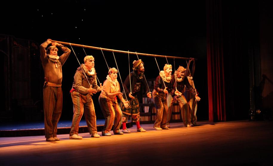 Estreia da temporada 2026 da G2 Cia de Dança emociona o público de Maringá