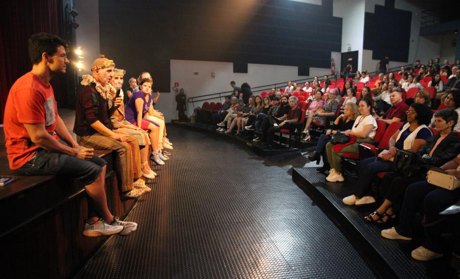 G2 Cia de Dança apresenta “GAG” a público de 300 pessoas em Campo Mourão