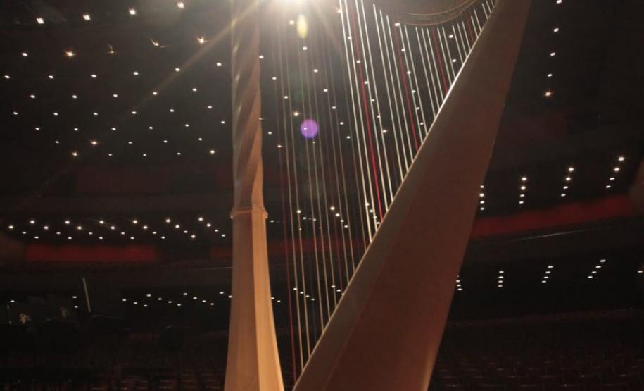 Orquestra Sinfônica do Paraná recebe nova harpa italiana Salvi