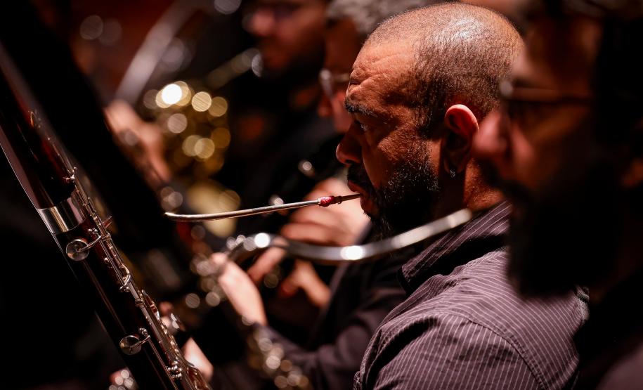 Orquestra Sinfônica do Paraná encanta crianças em concerto didático em Araucária