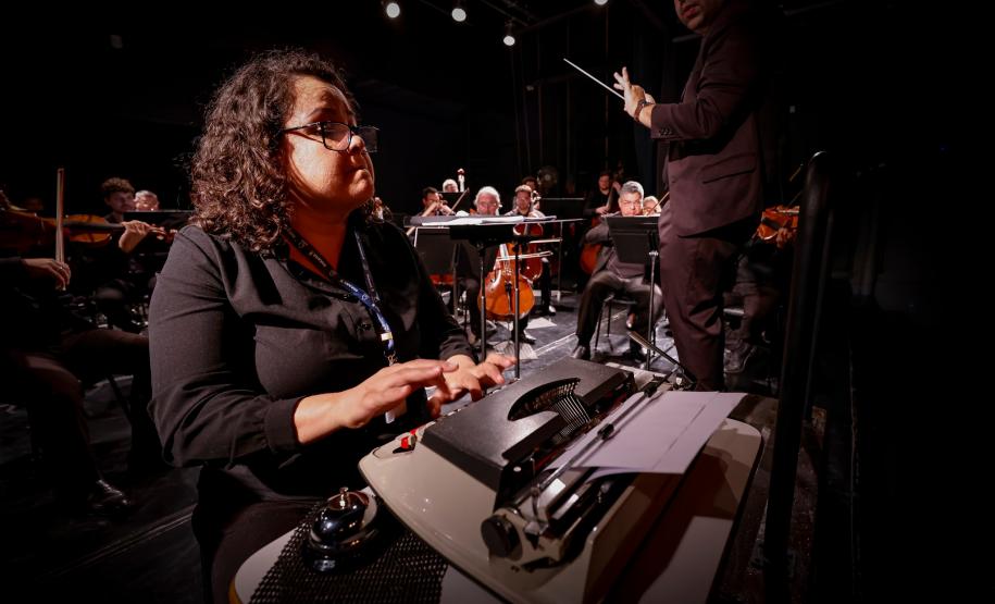Orquestra Sinfônica do Paraná encanta crianças em concerto didático em Araucária