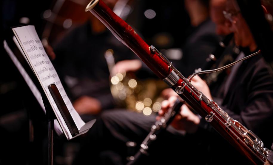 Orquestra Sinfônica do Paraná encanta crianças em concerto didático em Araucária
