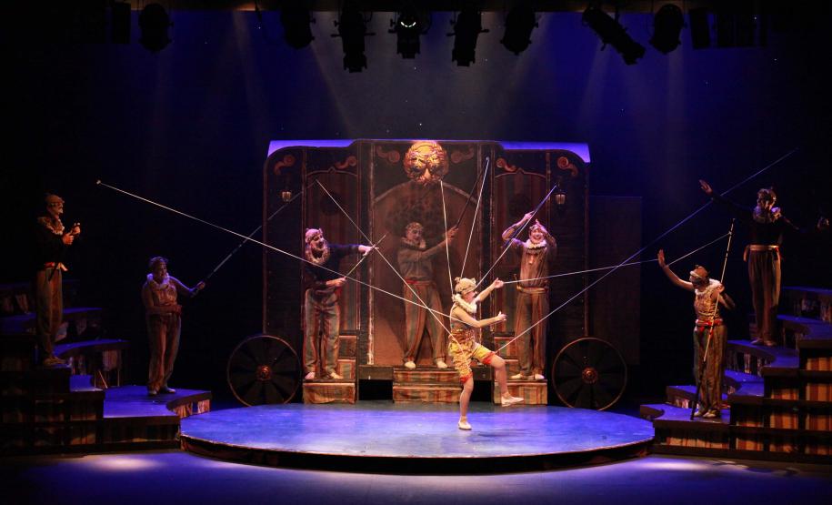 G2 Cia de Dança emociona público com o espetáculo "GAG" em Telêmaco Borba