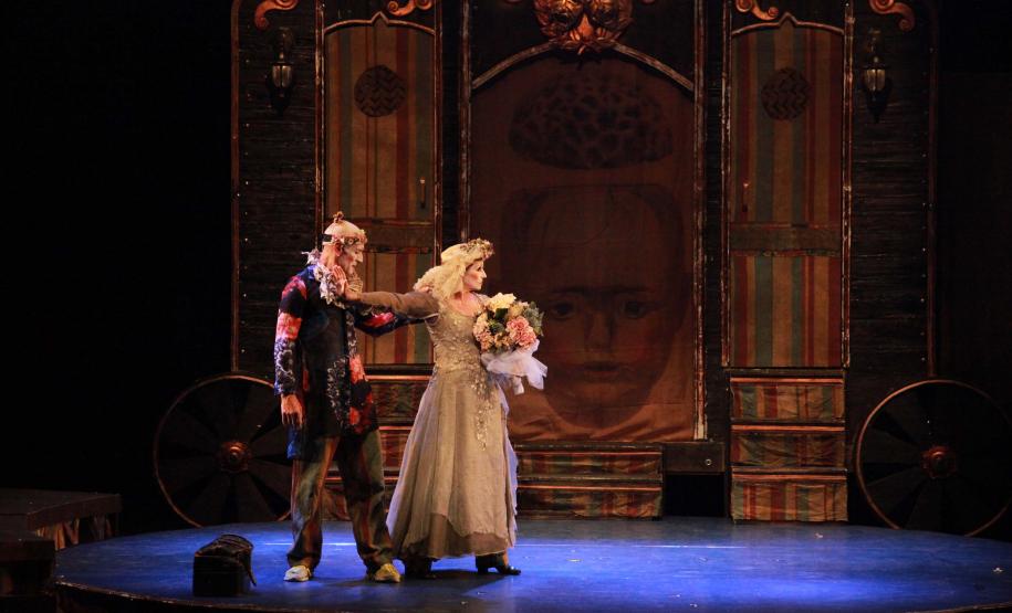 G2 Cia de Dança emociona público com o espetáculo "GAG" em Telêmaco Borba