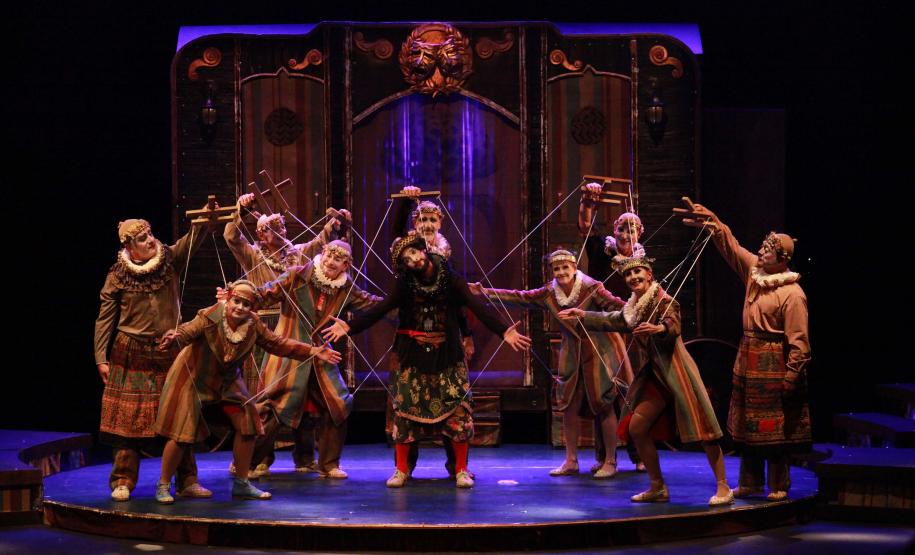 G2 Cia de Dança emociona público com o espetáculo "GAG" em Telêmaco Borba