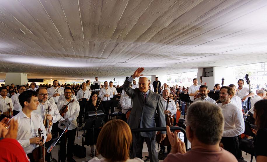 Mais de 3 mil pessoas acompanham concerto da série “Mostly Mozart 2 ” da Orquestra Sinfônica do Paraná no MON