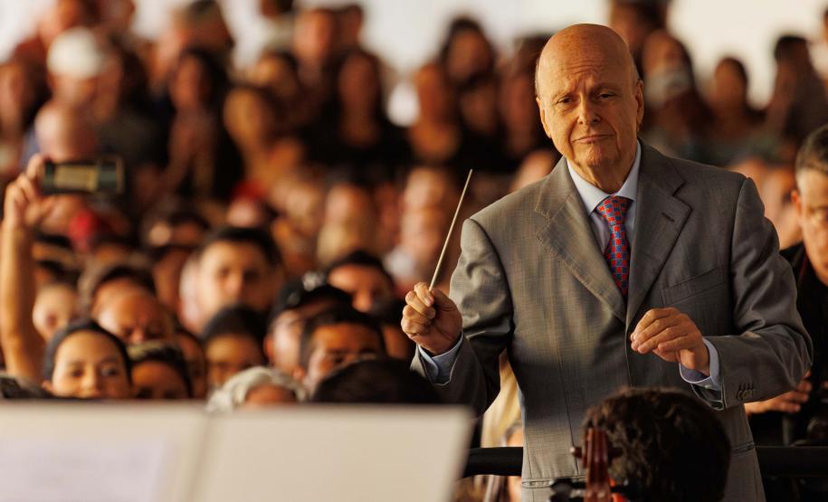 Mais de 3 mil pessoas acompanham concerto da série “Mostly Mozart 2 ” da Orquestra Sinfônica do Paraná no MON