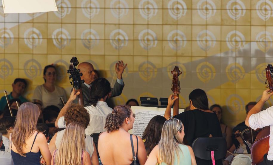 Mais de 3 mil pessoas acompanham concerto da série “Mostly Mozart 2 ” da Orquestra Sinfônica do Paraná no MON