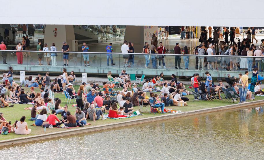 Mais de 3 mil pessoas acompanham concerto da série “Mostly Mozart 2 ” da Orquestra Sinfônica do Paraná no MON