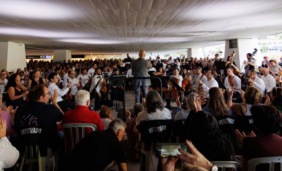 Mais de 3 mil pessoas acompanham concerto da série “Mostly Mozart 2 ” da Orquestra Sinfônica do Paraná no MON