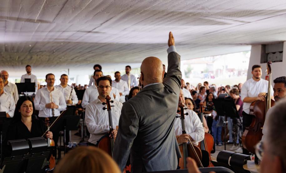 Mais de 3 mil pessoas acompanham concerto da série “Mostly Mozart 2 ” da Orquestra Sinfônica do Paraná no MON