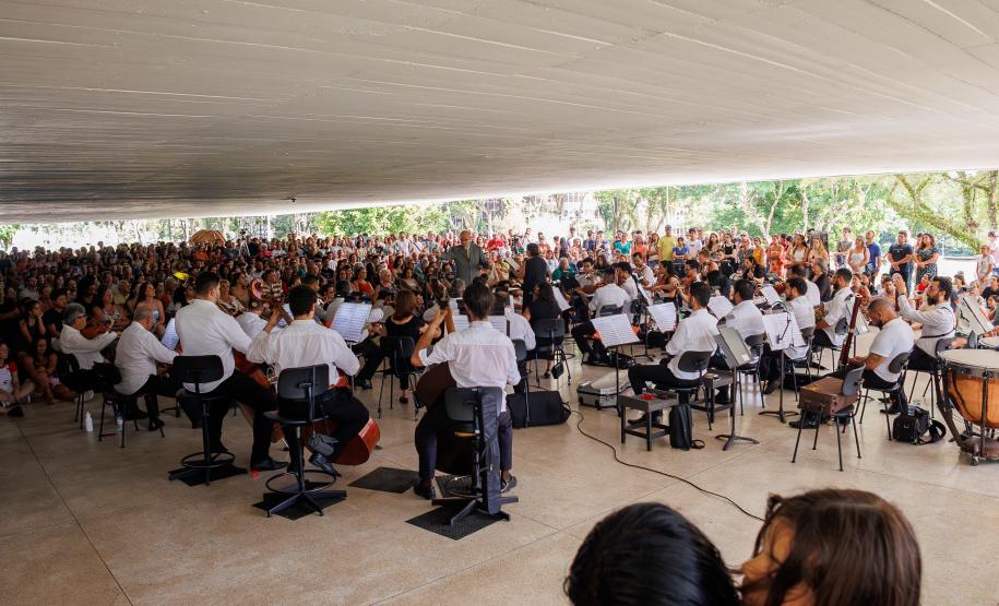 Orquestra Sinfônica do Paraná leva Mozart e Beethoven ao MON em concerto gratuito neste sábado (25)