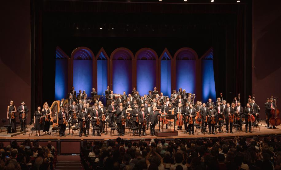 A Orquestra Sinfônica do Paraná em mais uma apresentação da Série Ouro traz ao palco do Guaírão o universo de Gershwin.