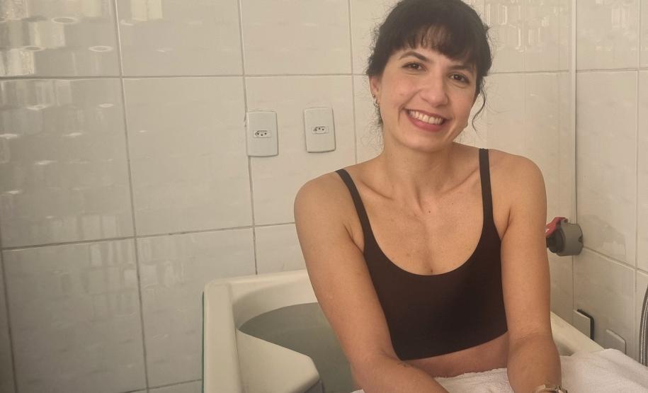O trabalho de fisioterapia  é fundamental para performance de bailarinos do Teatro Guaíra.